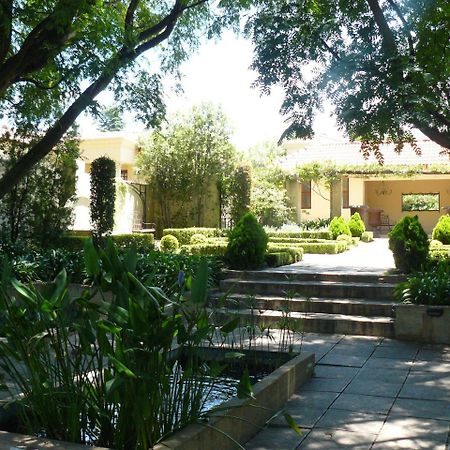 Moon And Sixpence Garden Guest House Muldersdrift Kültér fotó