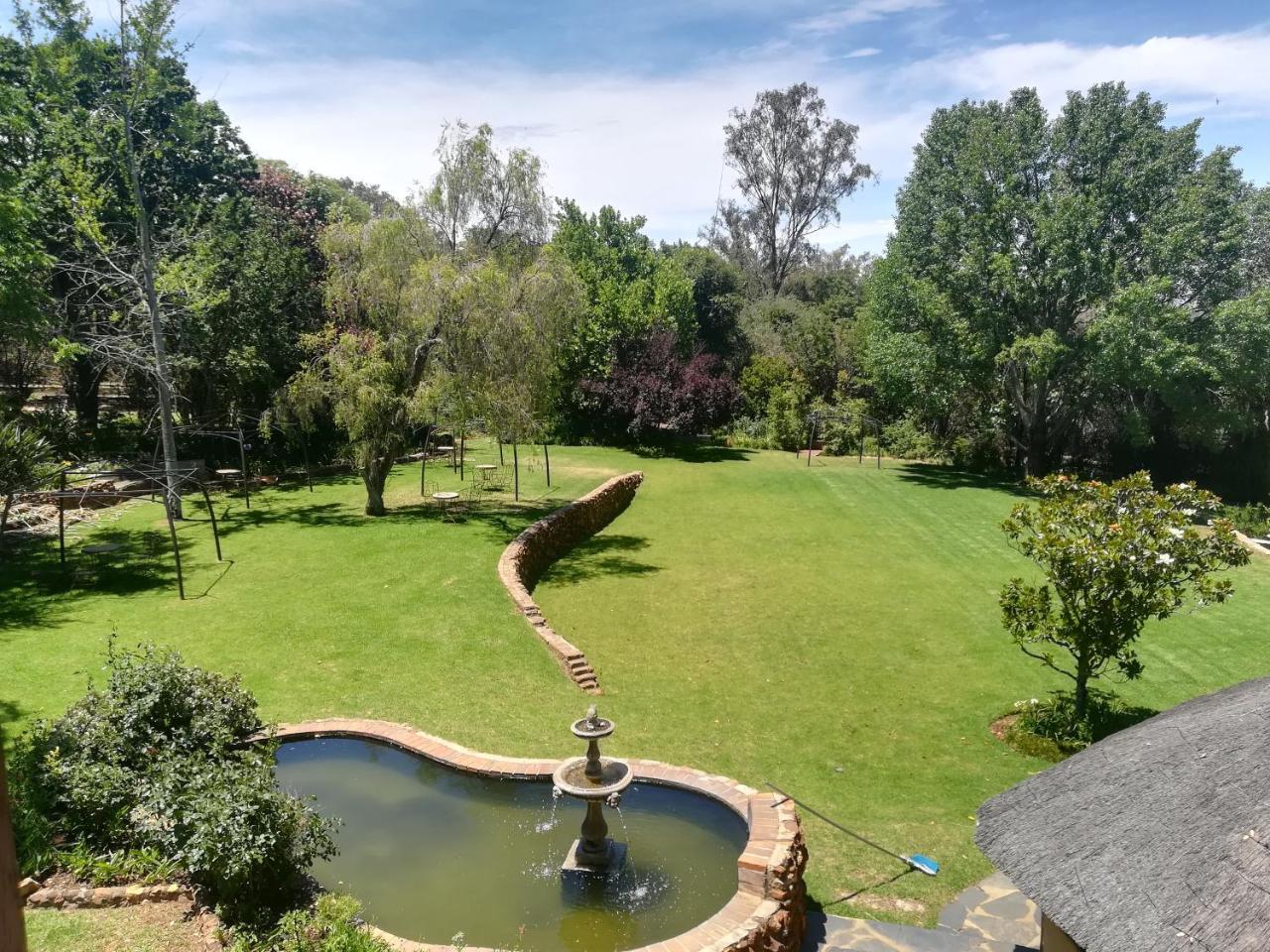 Moon And Sixpence Garden Guest House Muldersdrift Kültér fotó