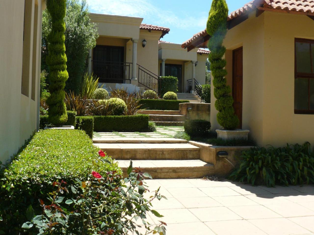 Moon And Sixpence Garden Guest House Muldersdrift Kültér fotó